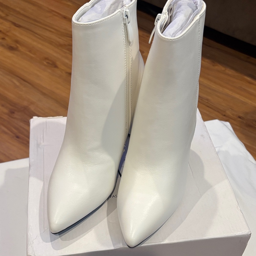 Dream Pairs Cream Ankle Booties